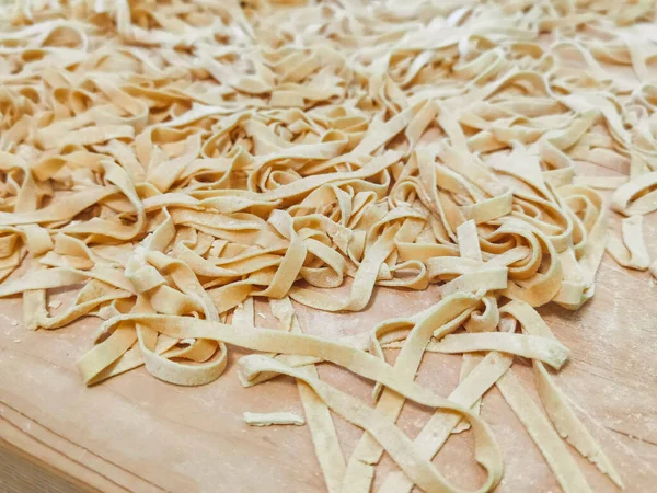 Italiensk färsk pasta raw food — Stockfoto