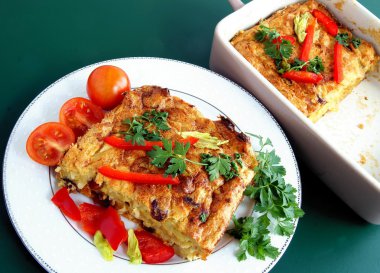 lahana, patates ile tamamen kızarmış olarak mantar