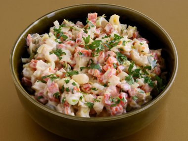 lezzetli aperatif olarak sebze salatası