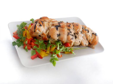 Tarhun otlu fırında hindi eti