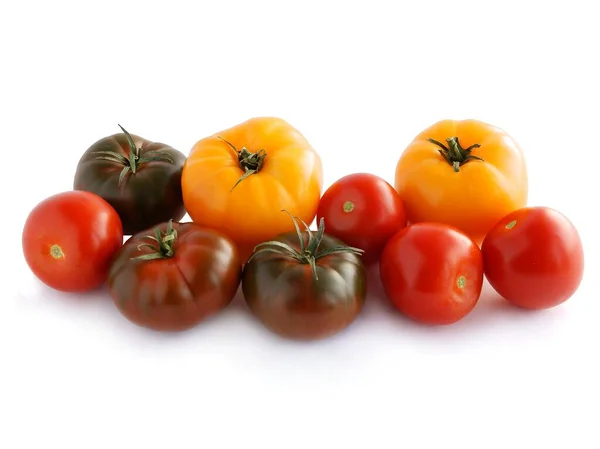 Los Tomates Distintos Multicolores Para Ensalada Sabrosa — Foto de Stock