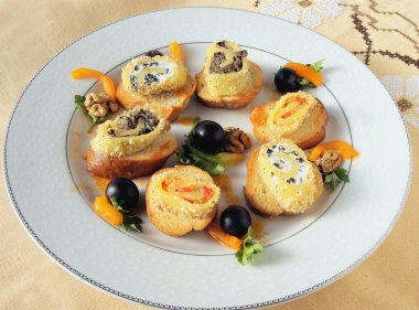 peynir, kızarmış ekmek, sebze parti için lezzetli çeşitli snack