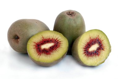 Çeşitli renkli kivi meyveleri kapanıyor.