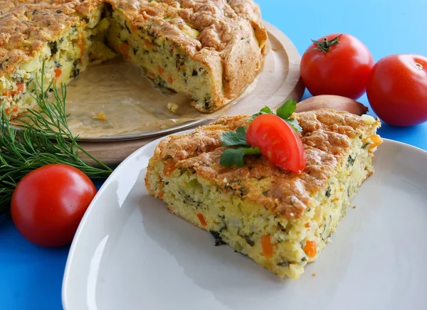 Pastel de verduras horneado como comida vegetariana —  Fotos de Stock