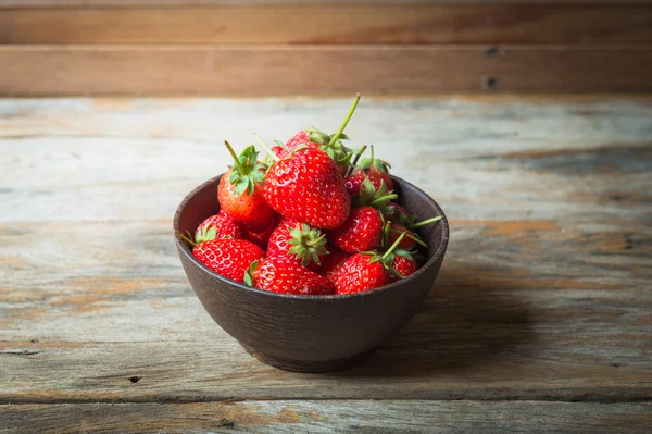 나무 딸기 과일 컵 근접 촬영 — 스톡 사진