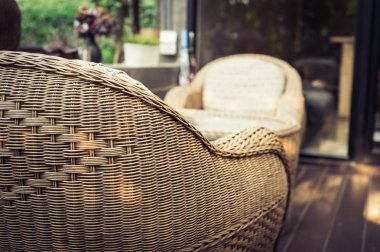 yaşam için ahşap kanepe ve portre yaşam tarzı anlayışı