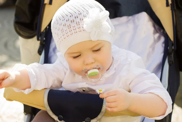 Babymeisje — Stockfoto