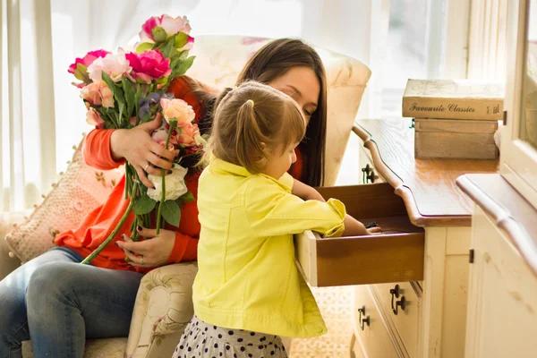 Mère avec sa petite fille — Photo