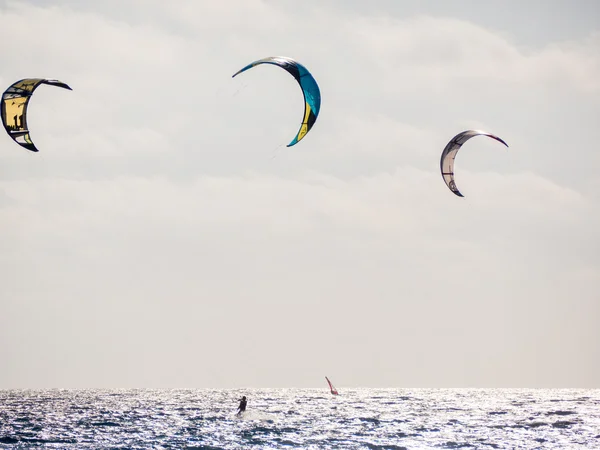 Kite Surfers Sailing Big Waves Island Leukada Greece — Stock Photo, Image