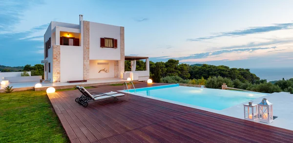 büyük lüks villa Havuzu