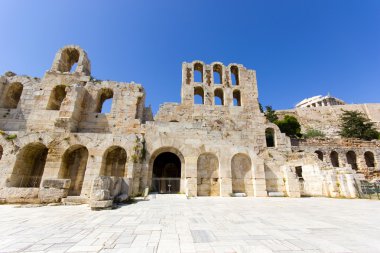 Yunanistan Atina'nın merkezine şehirde antik tiyatronun anıtları