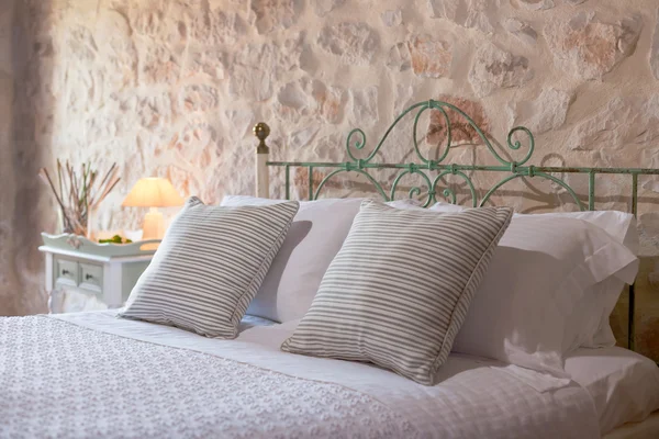 Роскошные традиционные спальни — стоковое фото