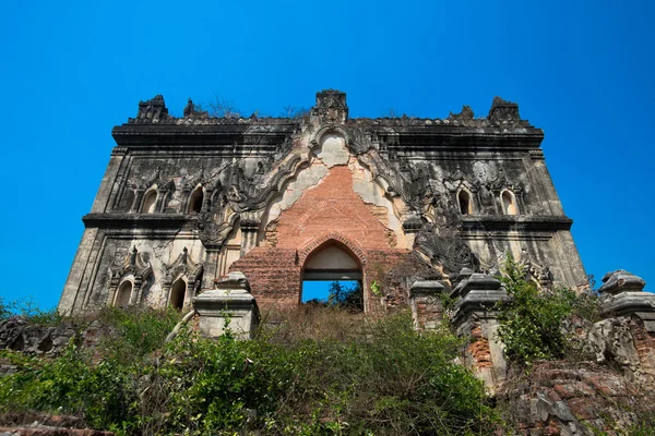 Ancient wall of Innwa — Stock Photo, Image