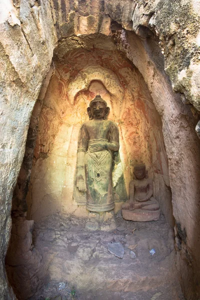 Статуя Будды в Мониве — стоковое фото