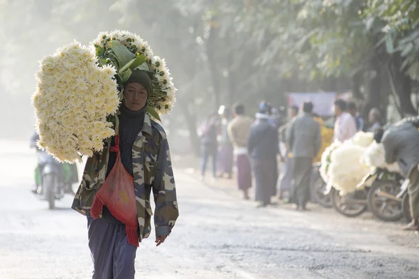 Targ kwiatowy Mandalay — Zdjęcie stockowe
