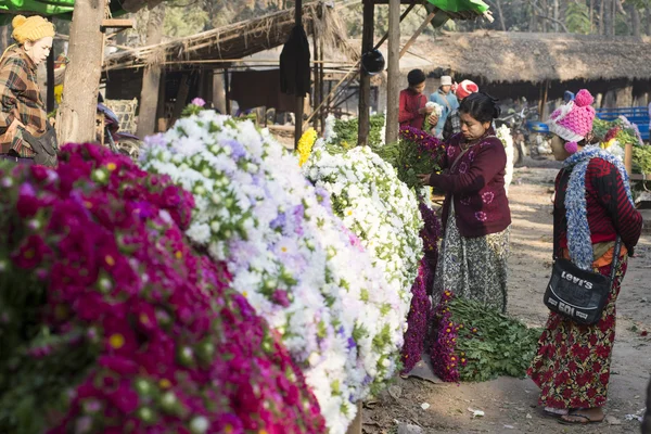 Targ kwiatowy Mandalay — Zdjęcie stockowe