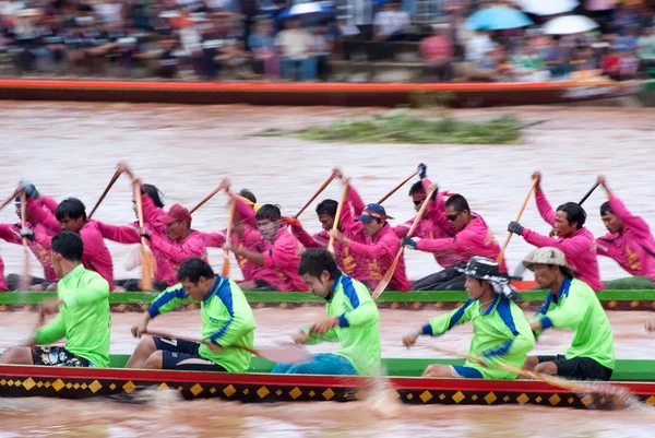 Båt racing i Pichit, Thailand — Stockfoto