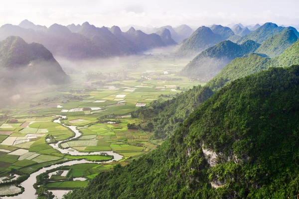 多个山峰 — 图库照片