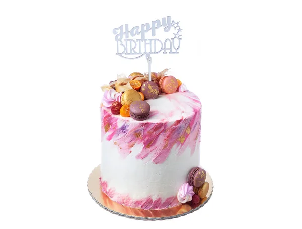 Bolo decorativo doce frutado com marshmallows, com uma inscrição Happy Birthfay. Em um fundo isolado branco. — Fotografia de Stock