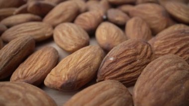 Ekstrem makro, badem tanelerinin son hareketi, vejetaryenler ve besleyici yiyecekler için. Biyolojik olarak saf..