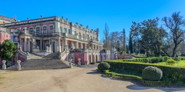 Panorama Royal Castle Queluz, Sintra, Portekiz. Yaz Bahçesi.