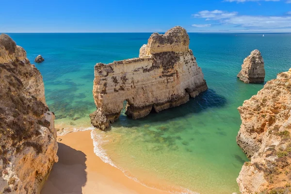 Magical beaches of Portugal for tourists. Algarve, Albufeira. — Stock Photo, Image