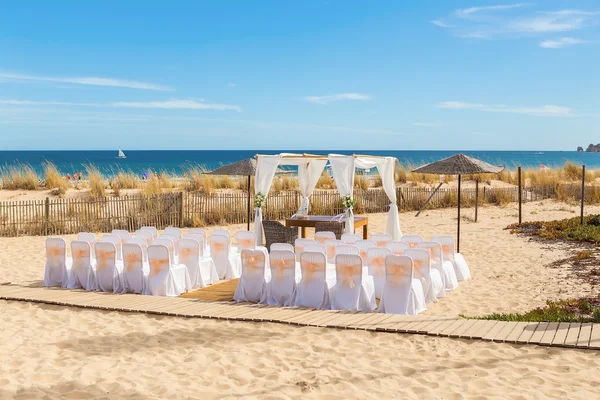 Dekorationen für die Hochzeitsfeier. Am Strand. — Stockfoto