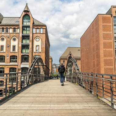 Speicherstadt bölgesinde popüler bir yaya geçidi.