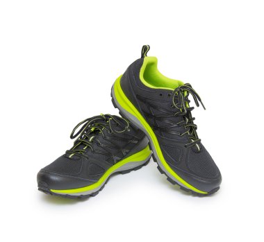 Beyaz arkaplanda izole edilmiş spor ayakkabılar