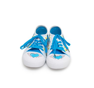 Beyaz arkaplanda izole edilmiş spor ayakkabılar