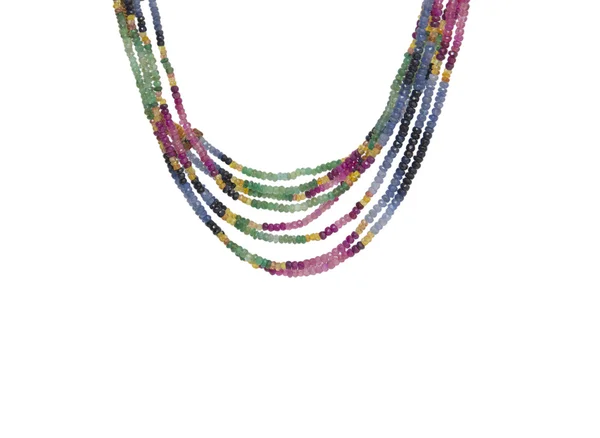 Цветные бусины ожерелье изолированы на белом фоне — стоковое фото