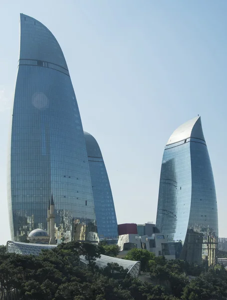 Баку - 31 мая 2014 года: 31 мая в Азербайджане, Баку будут возведены огненные башни . — стоковое фото