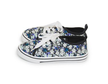 Beyaz arka planda spor ayakkabıları