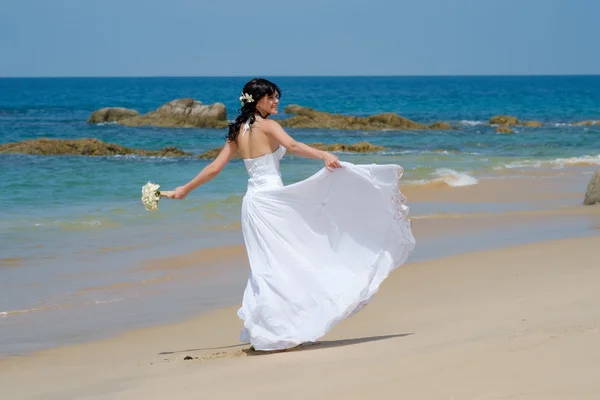 Boda novia mar trópicos — Foto de Stock