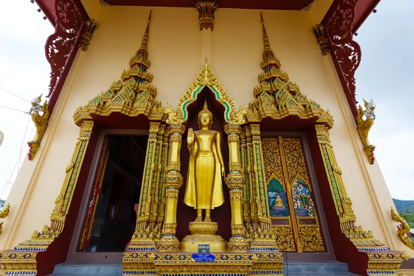 Utflykt till templet Wat Choeng Mon Beach på ön Samui — Stockfoto