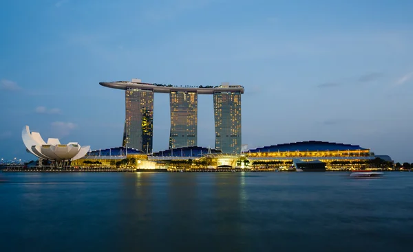 Vista noturna do jardim singapore — Fotografia de Stock