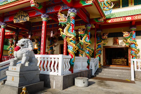 Excursion au temple chinois de Chalong — Photo