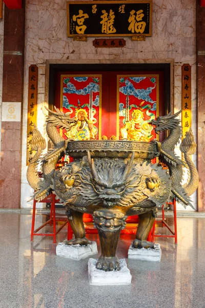 Obchodów chińskiego nowego roku w świątyni Saphan Hin — Zdjęcie stockowe