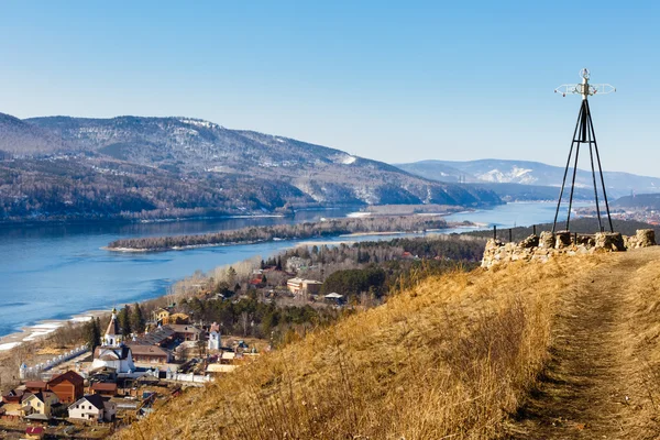 Rusya Sibirya Krasnoyarsk bahar manzara nehir Ye görüntülemek