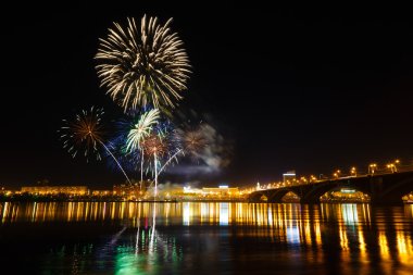 havai fişek kutlama 