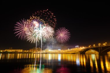 havai fişek kutlama 