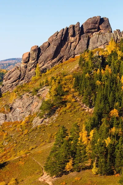 Herfst landschap van de berg — Stockfoto