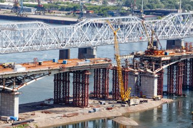 Yenisey Nehri Köprüsü İnşaatı