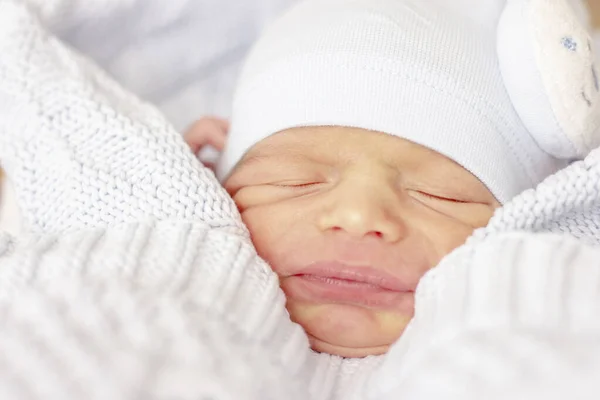 Bebé Recién Nacido Dormido Cara Bebé Cerca —  Fotos de Stock
