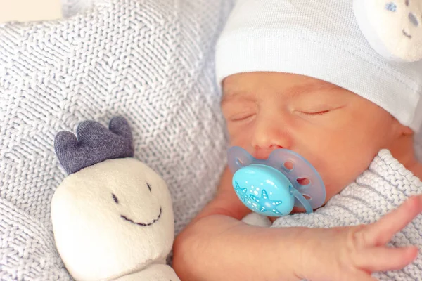 Bambino Appena Nato Addormentato Bambino Faccia Vicino — Foto Stock