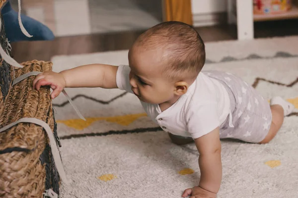 Sweet Little Baby Playing Floor Room — Stock Photo, Image