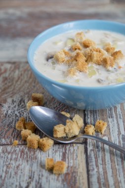 kremalı mantar çorbası