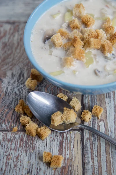 kremalı mantar çorbası