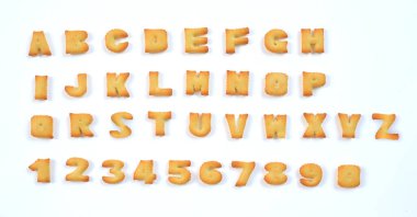 bisküvi veya kraker ABC harfi alfabesi beyaz arkaplanda izole edildi.