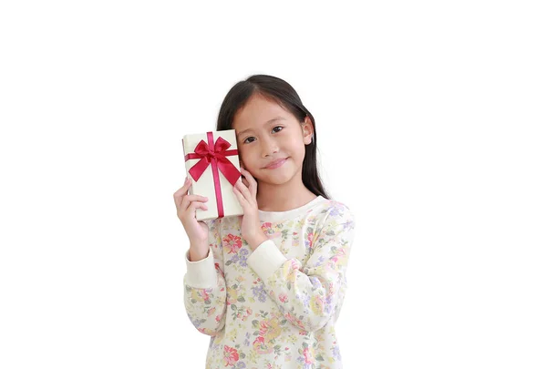 Mignon Petit Asiatique Enfant Fille Tenant Boîte Cadeau Sur Fond — Photo